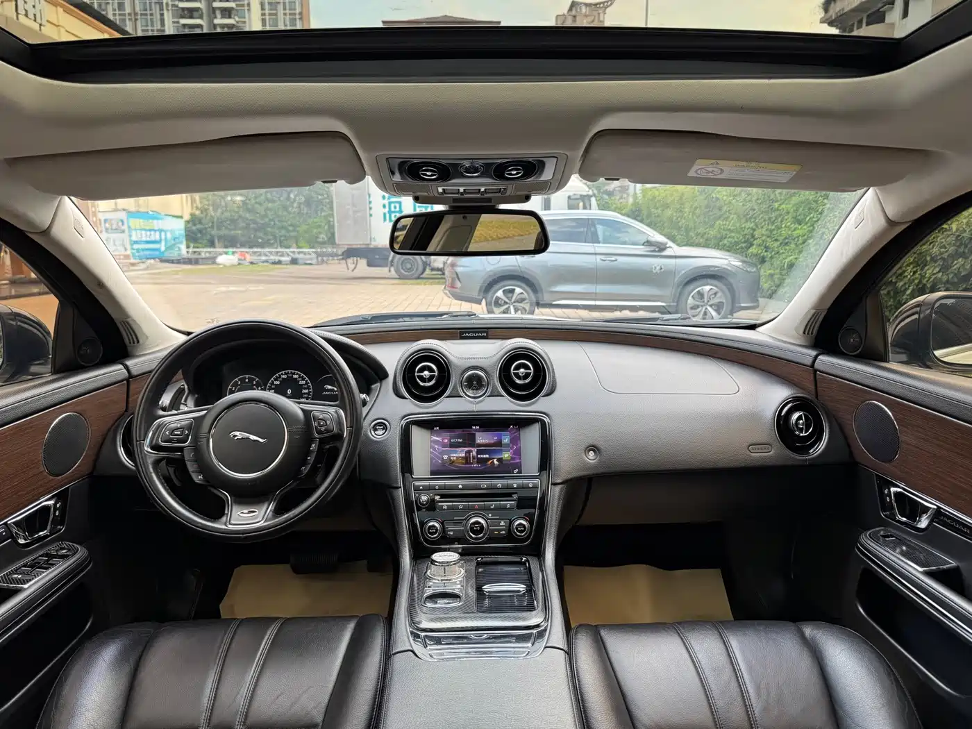 Jaguar XJ 2018 2016 XJL 3.0 SC 2WD Elegance Business Edition