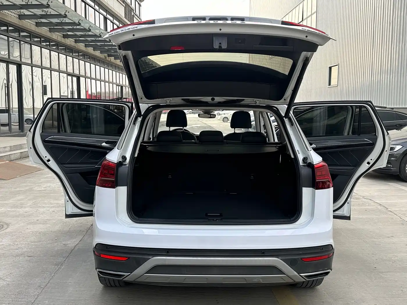Volkswagen Tayron 2020 380TSI 4WD R-Line Smart Edition фото 8