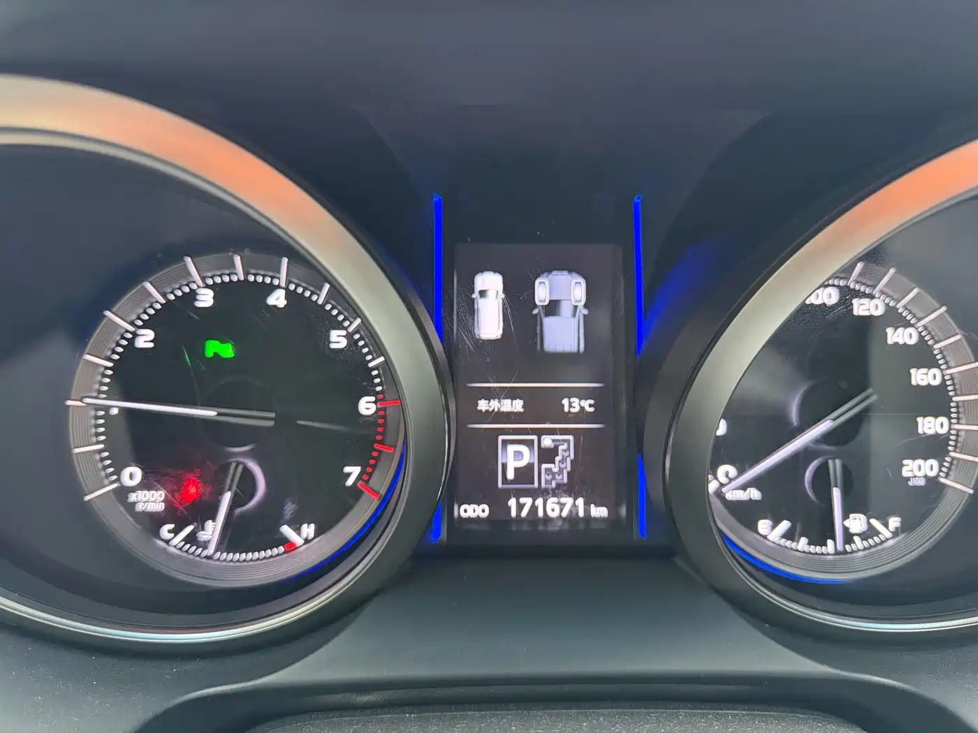 Toyota Prado 2014 4.0L Automatic TX-L фото 8