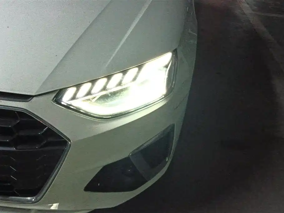 Audi A4L 2020 40 TFSI Fashion Dynamic Edition фото 5