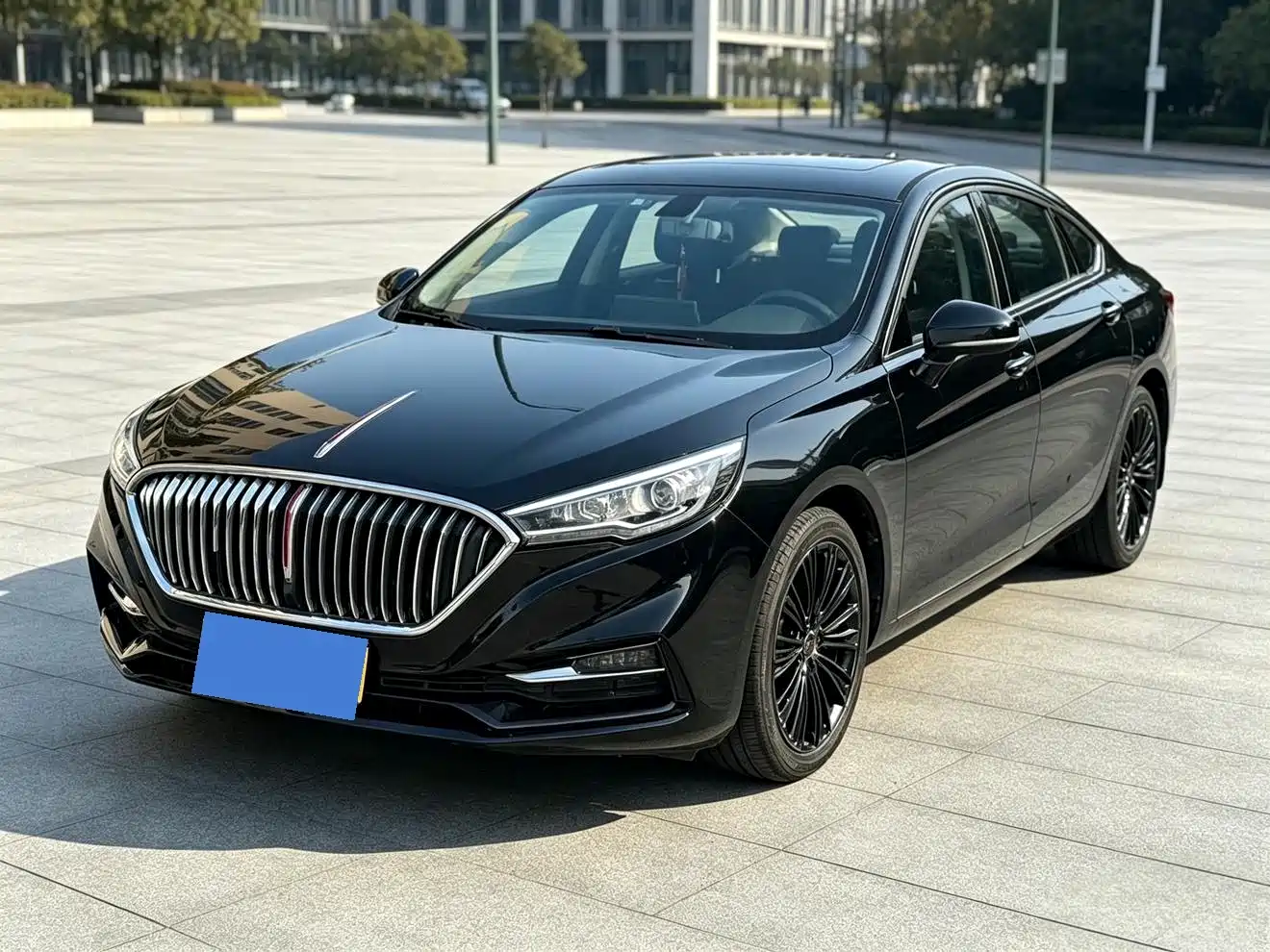 Photo 1 - Hongqi H5