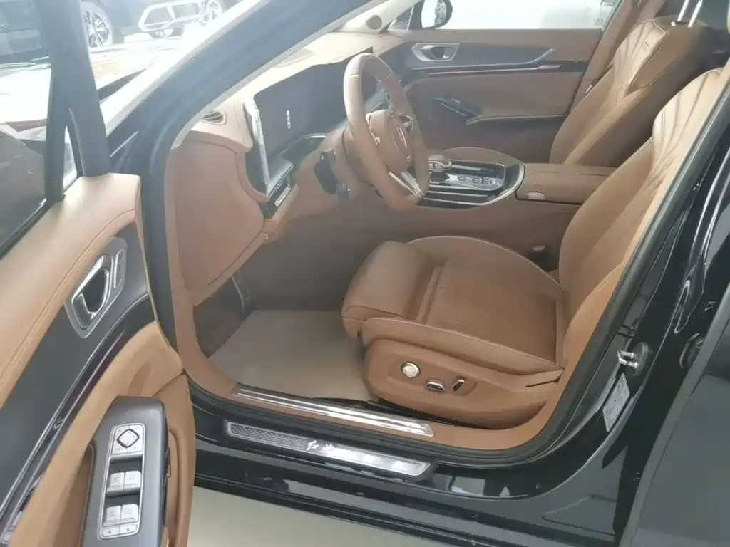 Hongqi H9 2025 2025 Facelift 2.0T 2WD Flagship Private Style Edition 5-seater