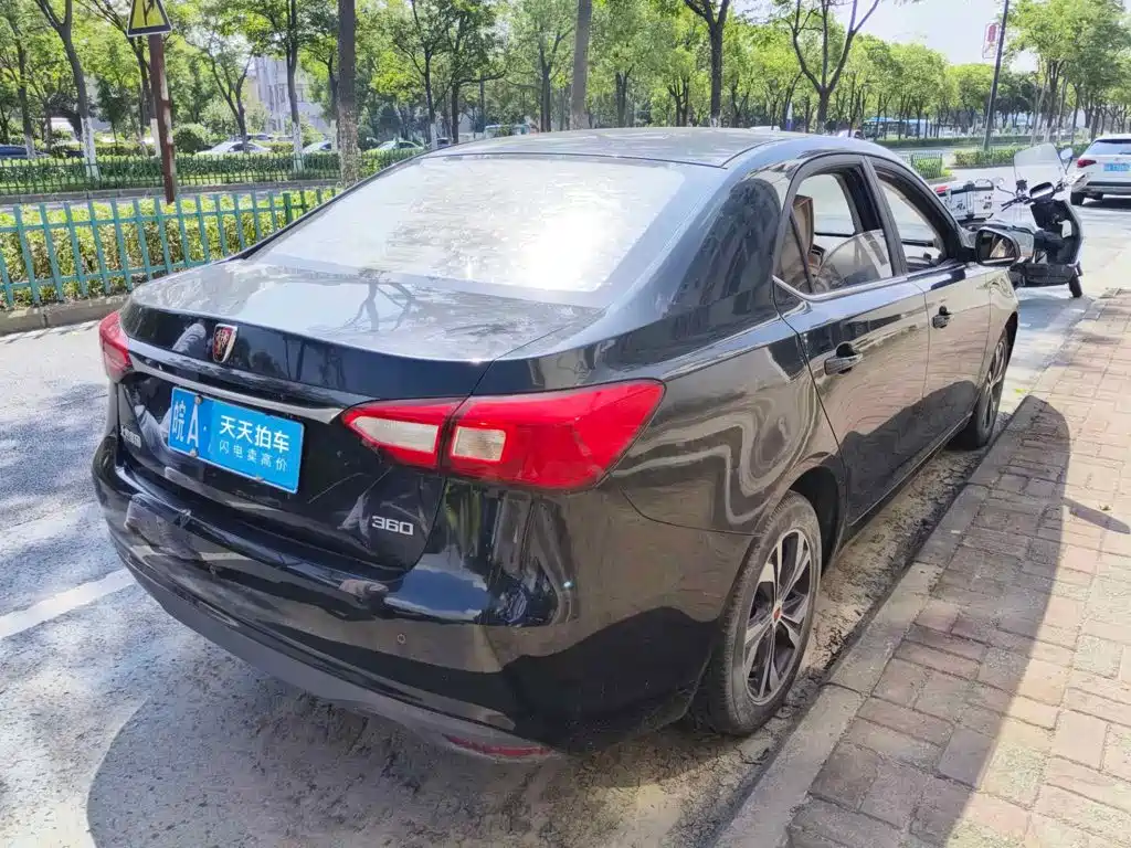Roewe 360 2017 2017 1.5L Manual Luxury Edition