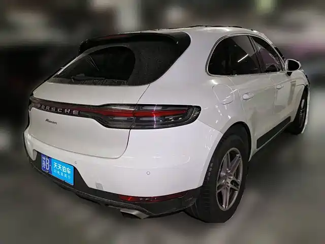 Porsche Macan 2020 Macan 2.0T — фото 2
