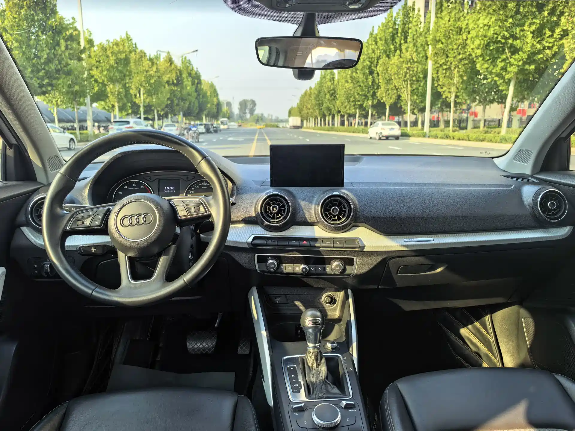 Фото 6 - Audi Q2L