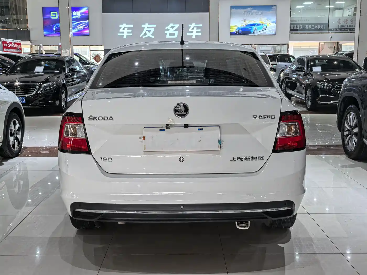 Škoda Rapid 2018 1.6L Automatic Comfort Edition фото 6