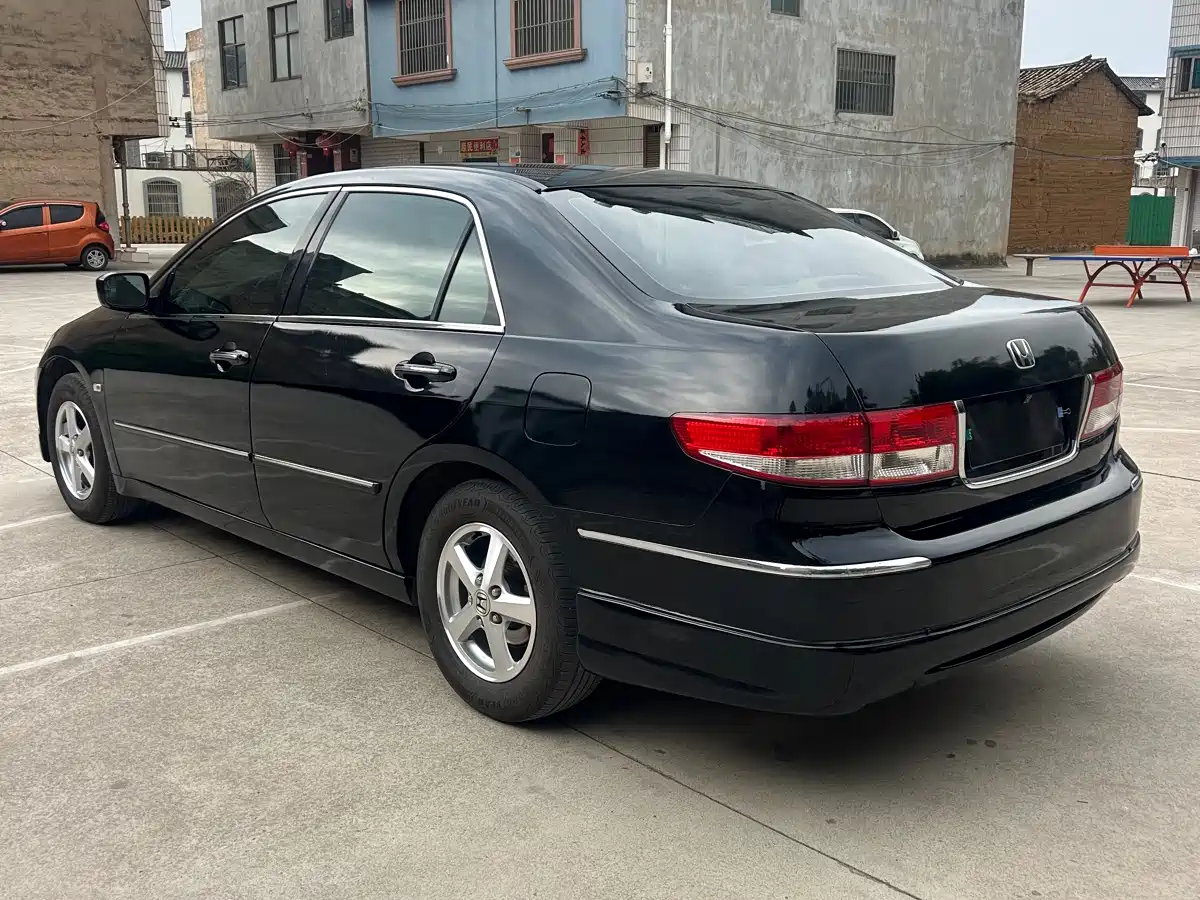Honda Accord 2004 2004 2.4L
