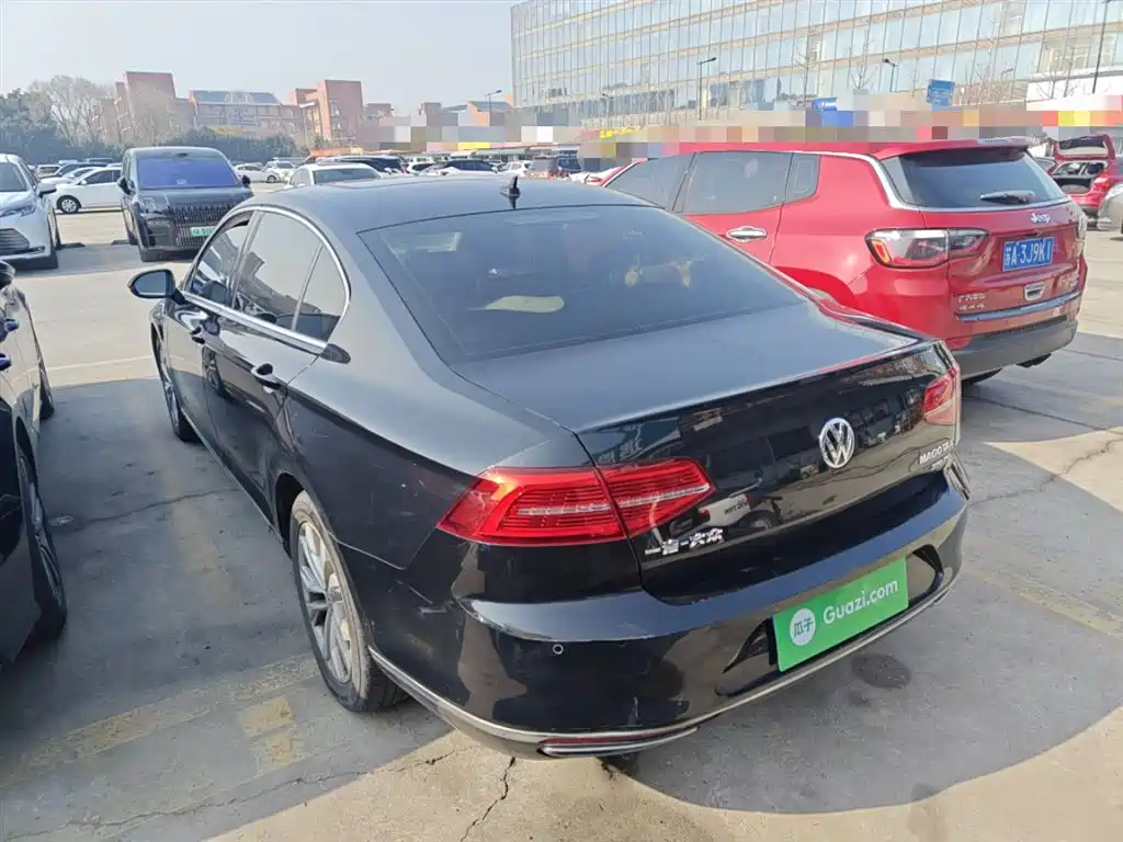 Volkswagen Magotan 2019 330TSI DSG Luxury China V фото 23