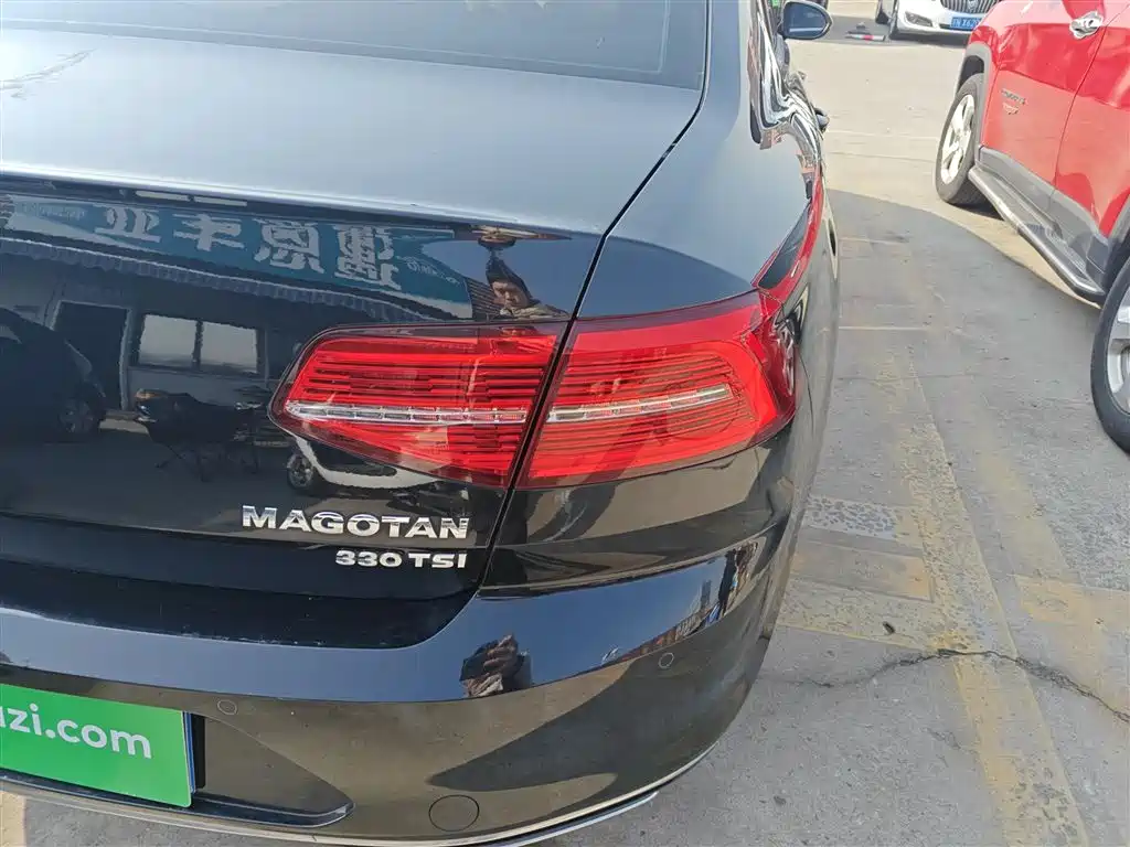 Volkswagen Magotan 2019 330TSI DSG Luxury China V фото 24