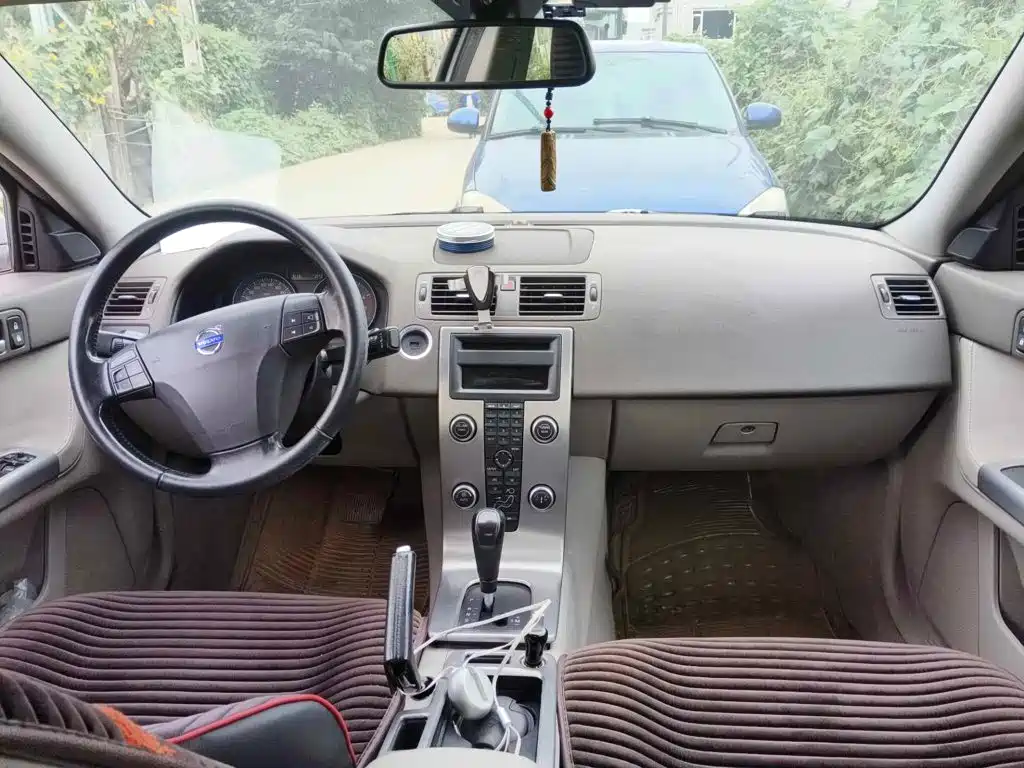 Volvo S40 2010 2010 2.0L Automatic Wisdom Edition