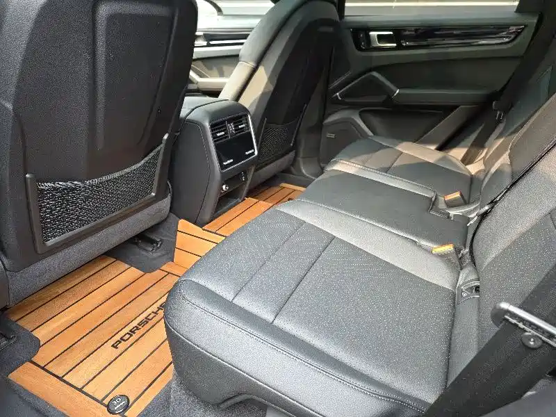 PORSCHE CAYENNE NEW ENERGY