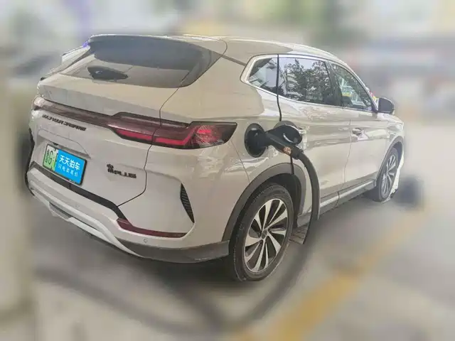 BYD Song PLUS PHEV 2023 Champion Edition DM-i 150KM Flagship PLUS — фото 5