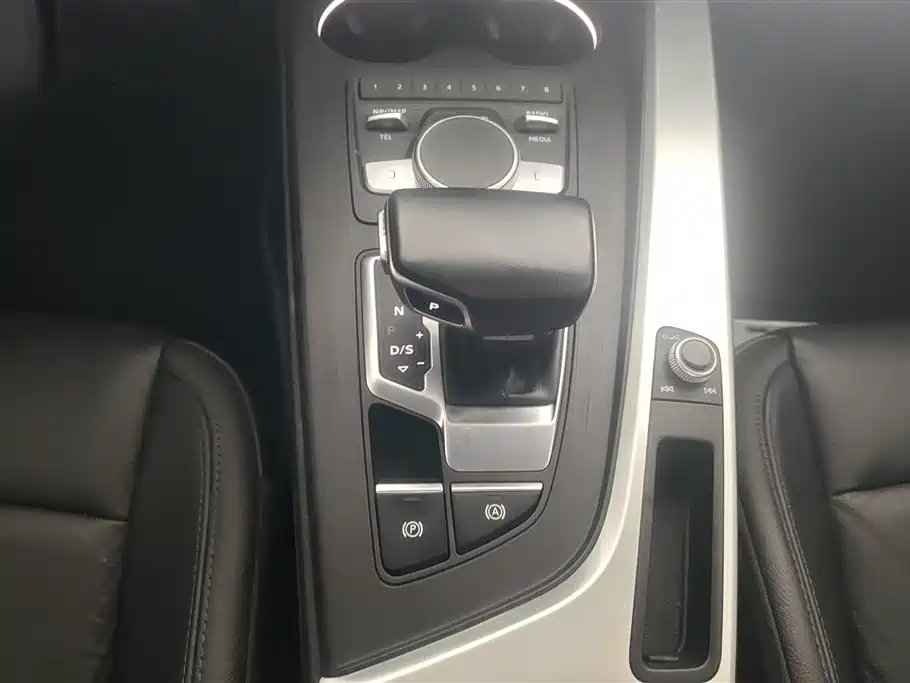 Audi A4L 2019 40 TFSI Fashion (China VI) фото 16