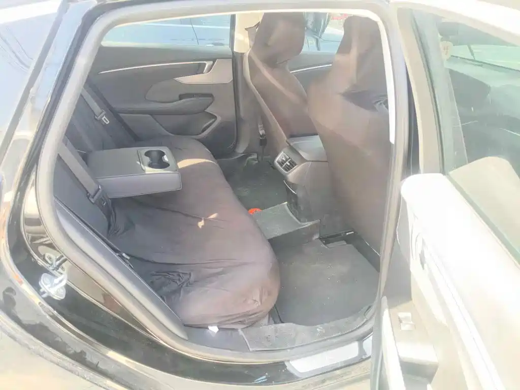 Photo 11 - Buick LaCrosse