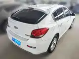 Фото 2 - Chevrolet Cruze