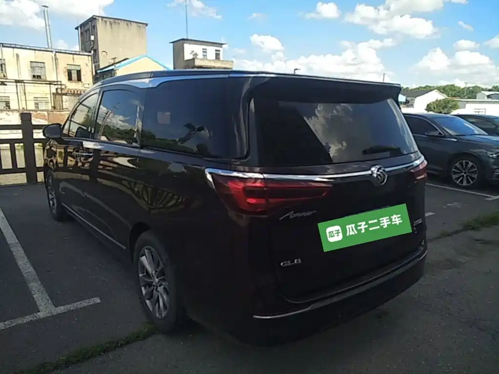 Фото 5 - Buick GL8