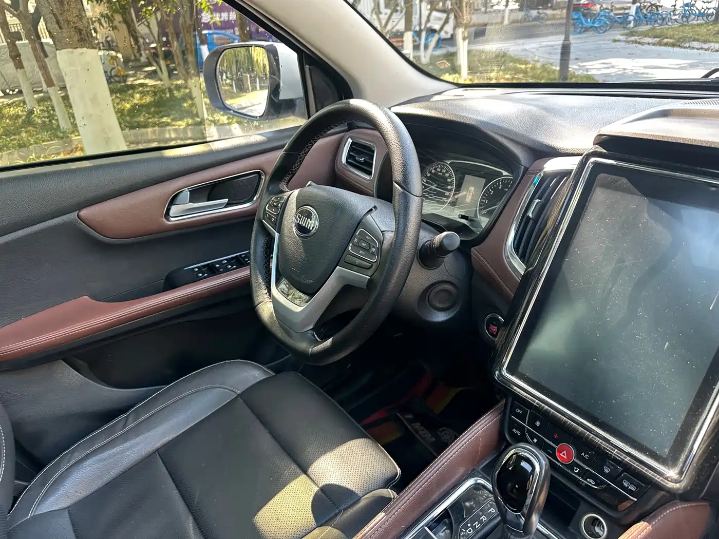 SWM Motor SWM X7 2019 2018 1.5T Auto Smart Enjoy 7-seater