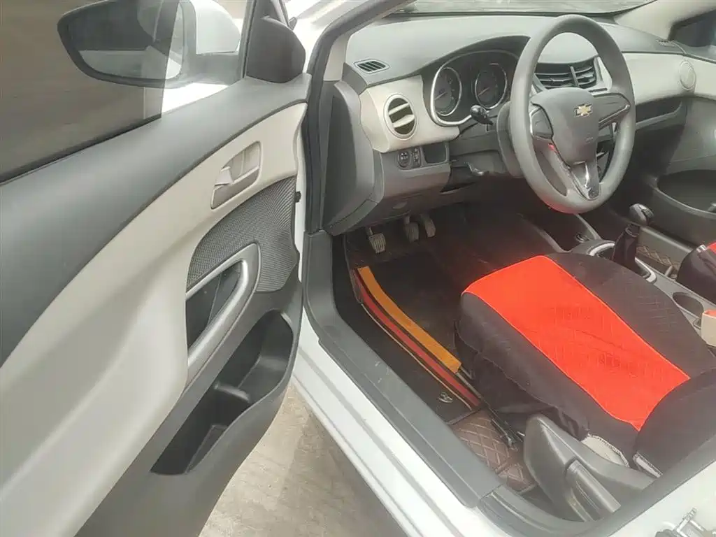 Chevrolet Sail 2018 Sail 3 1.3L Manual Comfort Sunroof фото 16