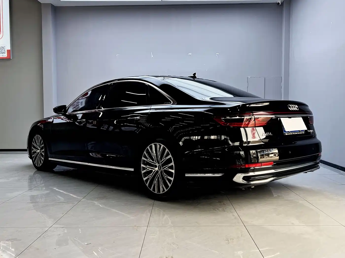 Audi A8 2023 A8L 50 TFSI quattro Premium фото 4