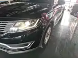 Photo 24 - Lincoln MKX