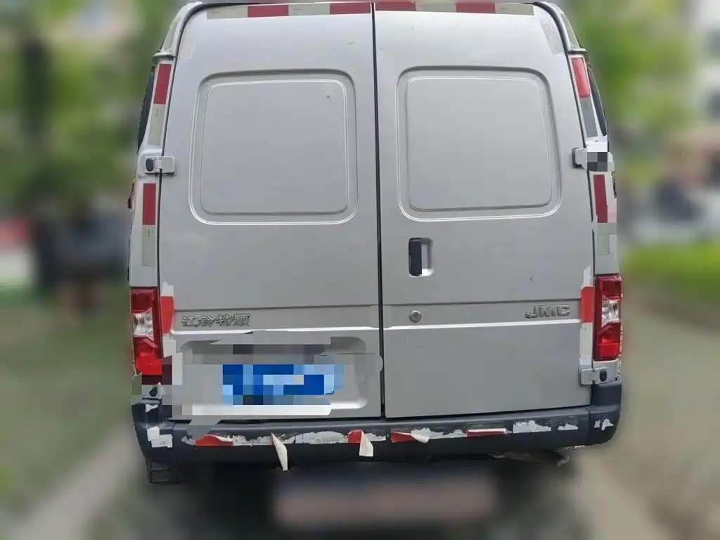 Jiangling Tesun 2020 2019 2.8T Commercial Short Wheelbase Medium Roof 3-Seater China VI JX493