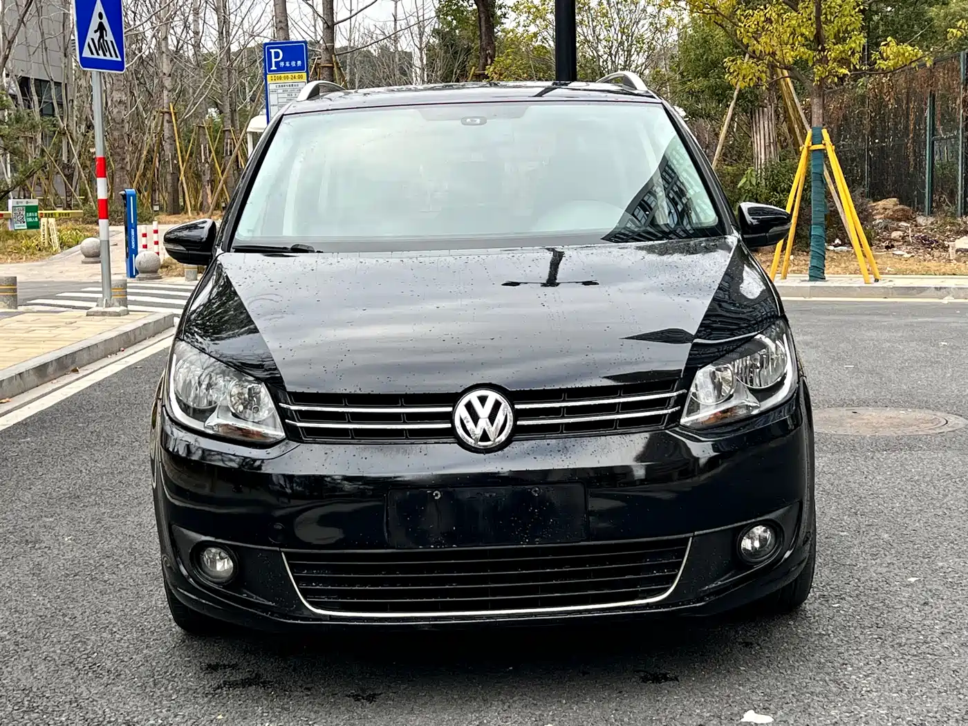 Volkswagen Touran 2015 1.4T DSG Comfort Edition 5-seater фото 2