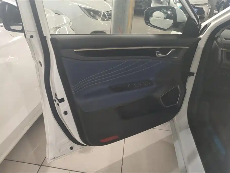 GEELY AUTOMOBILE EMGRAND GL