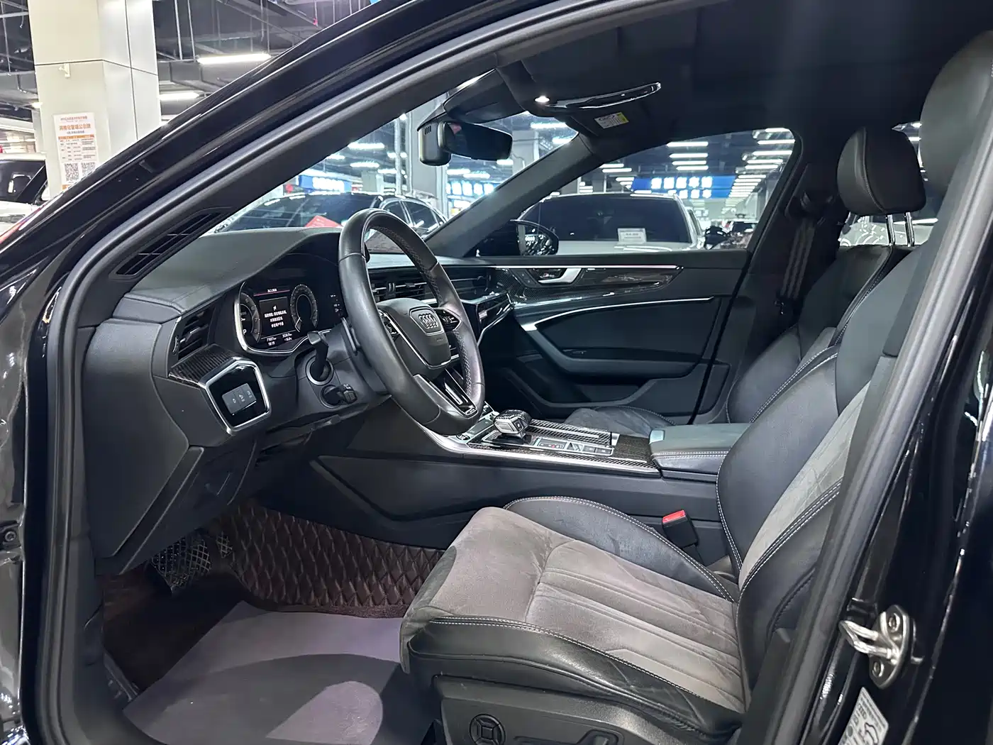 Audi A6L New Energy 2020 55 TFSI e quattro фото 5