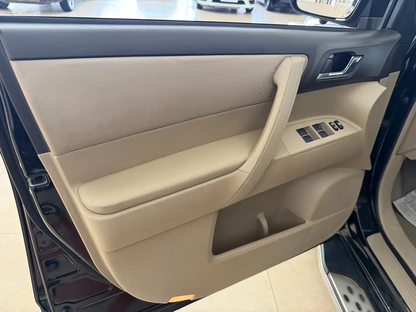 Фото 23 - Toyota Highlander