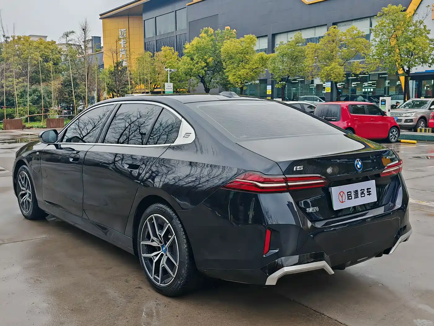 BMW I5