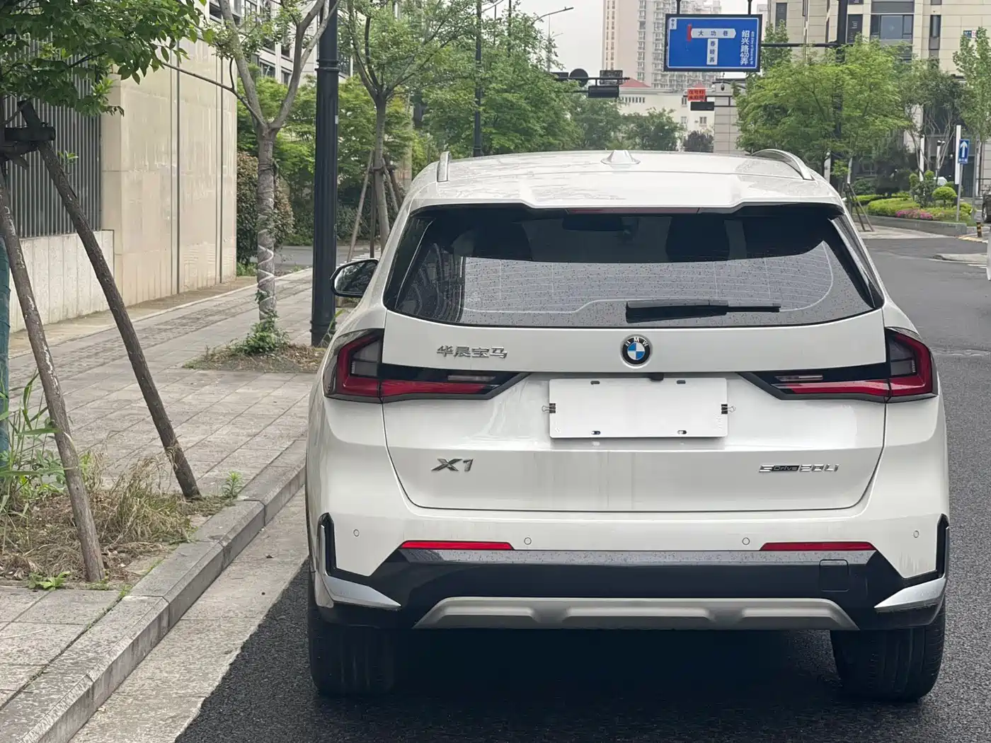 BMW X1 2023 sDrive20Li X Design Package фото 4