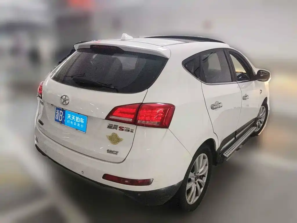 JAC Motors Refine S5 2015 2015 1.5T Automatic Luxury