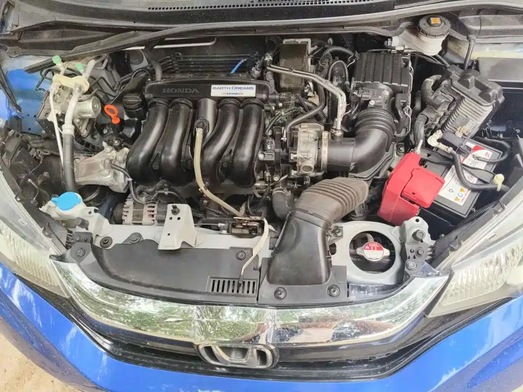 Фото 3 - Honda Fit