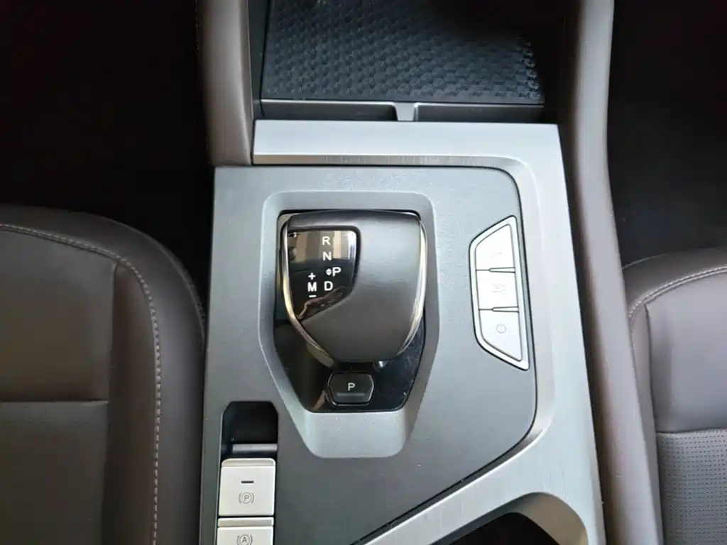 Jetour X90 PLUS 2023 2023 Facelift 1.6TD DCT Villa 7-seater