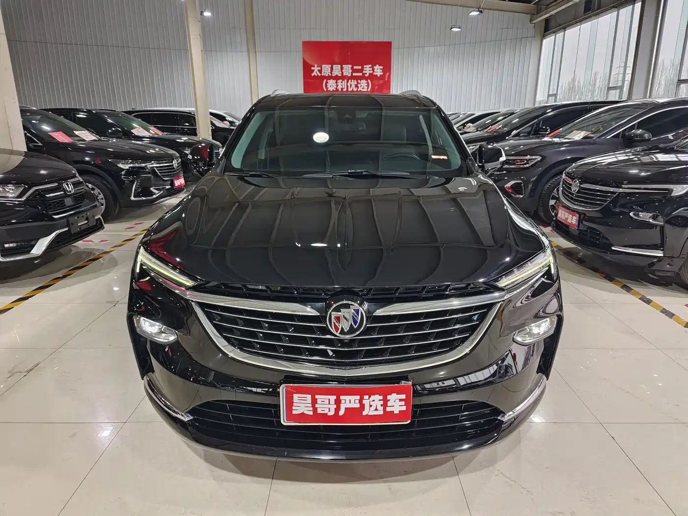 Buick Enclave 2022 652T 4WD Premium 7-Seater фото 2