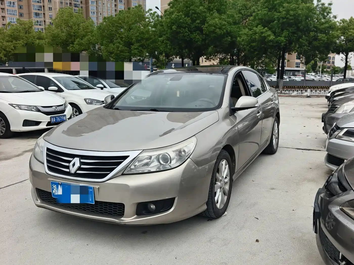 Renault Latitude 2013 2011 2.5L Auto Luxury Navigation