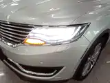 Photo 24 - Lincoln MKX