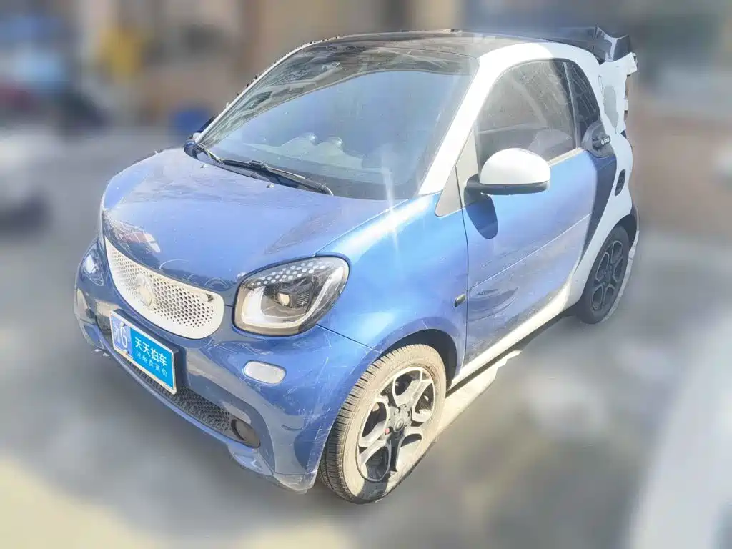 Фото 1 - smart fortwo