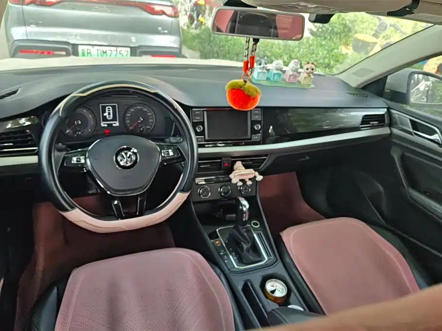 Volkswagen Lavida 2019 1.5L Automatic Comfort Edition China VI фото 12
