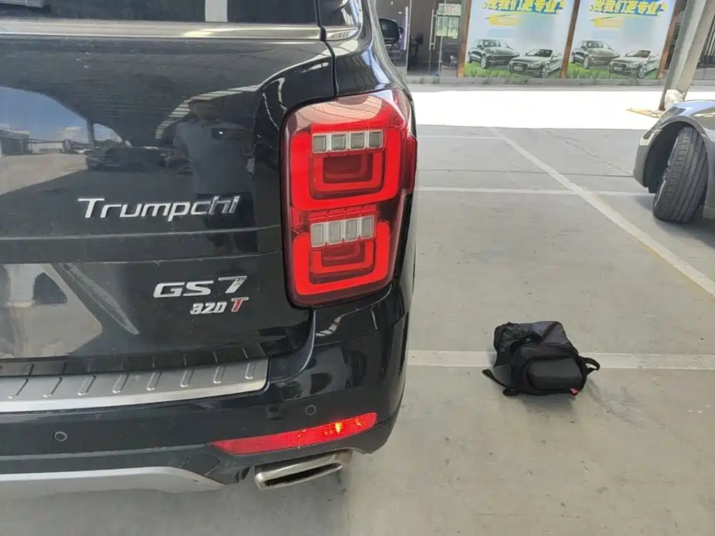 GAC Trumpchi Trumpchi GS7 2019 2017 320T 2WD Luxury Smart Connect