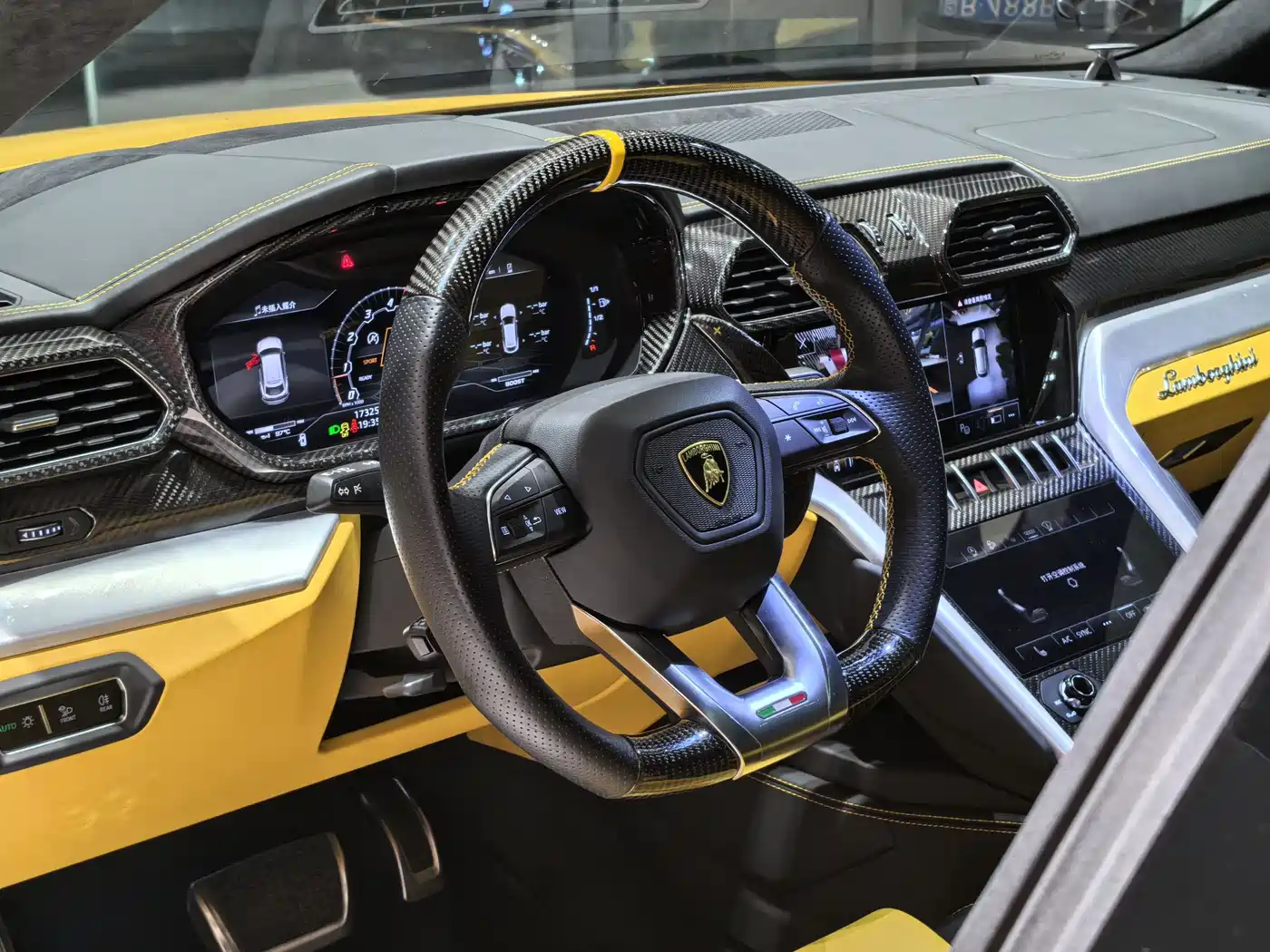 Lamborghini Urus 2021 4.0T V8 фото 10