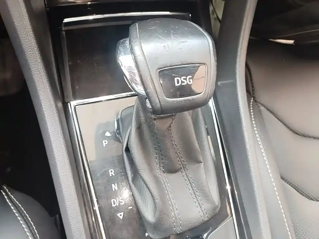 Škoda Kodiaq 2023 2022 Facelift TSI330 7-seat FWD Luxury Edition