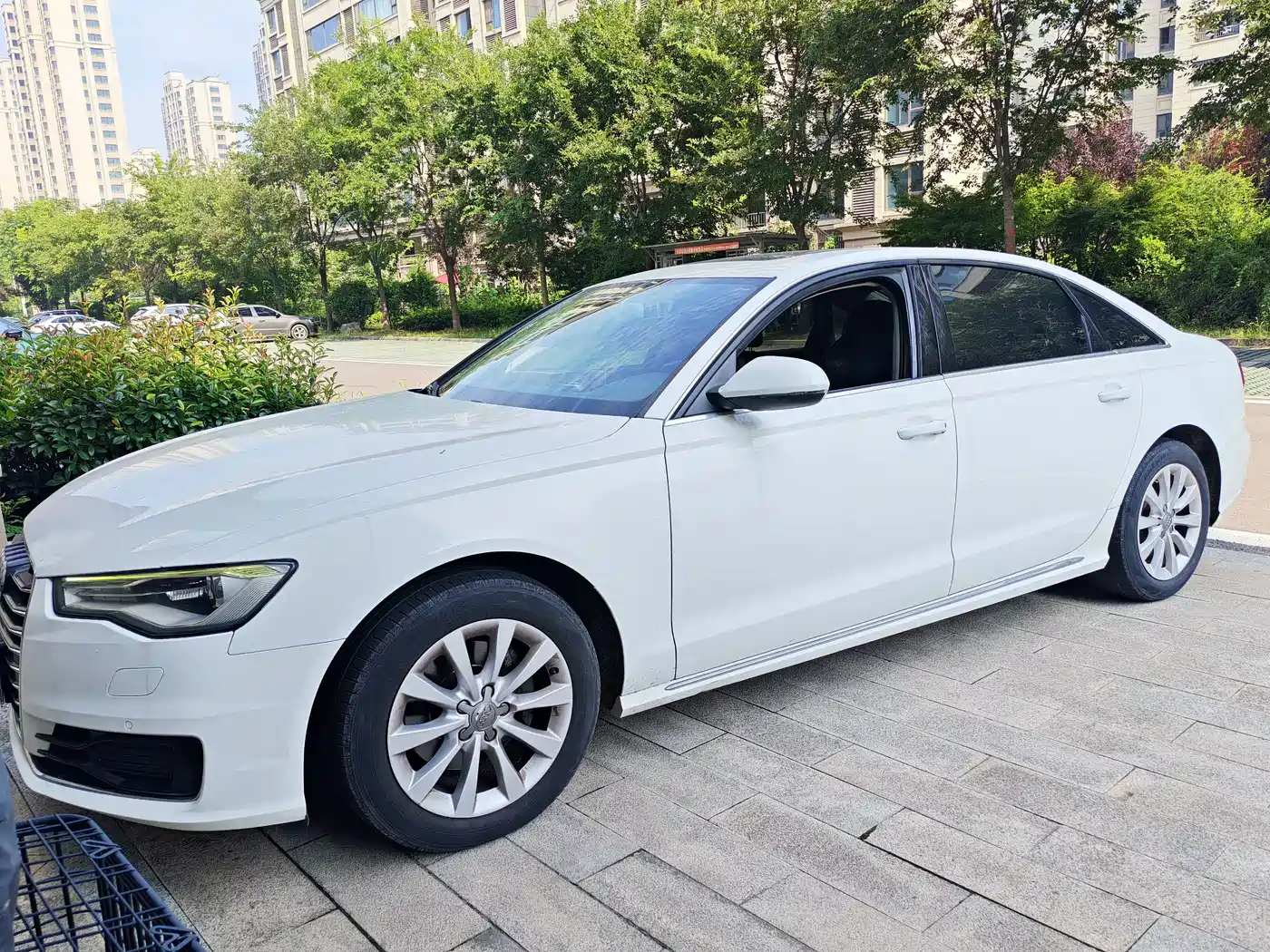 Photo 3 - Audi A6L