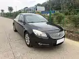 Photo 2 - Buick Regal