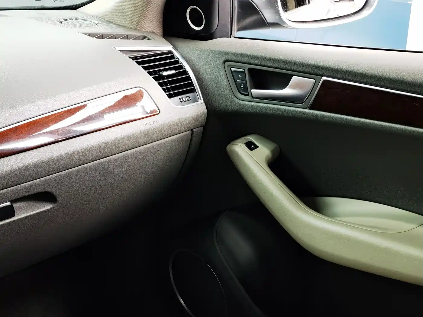 Audi Q5 2011 2012 2.0TFSI Comfort