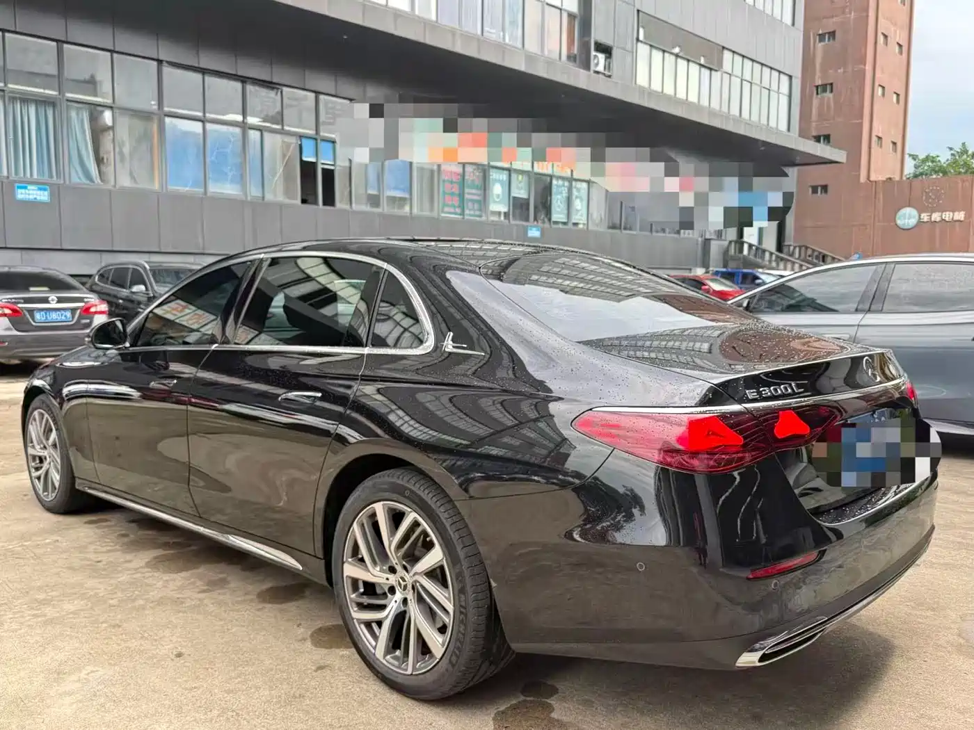 Mercedes-Benz E-Class 2025 E 300 L Fashion фото 7