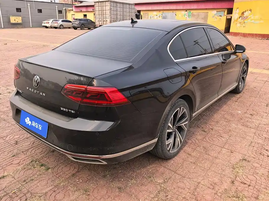 Volkswagen Magotan 2021 330TSI DSG 30th Anniversary Edition фото 3
