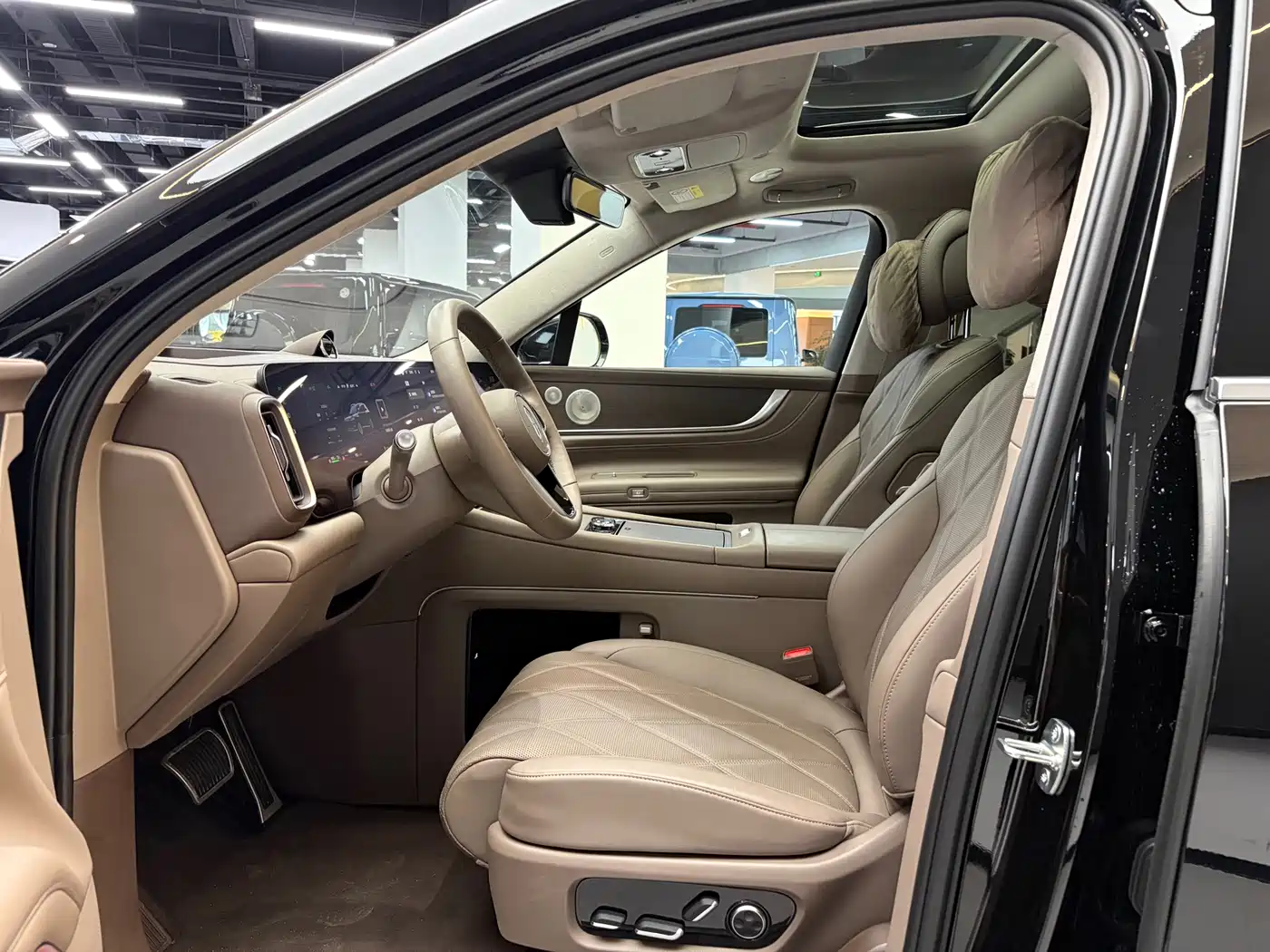 AITO Wenjie AITO M9 2026 2025 Extended Range Ultra 52kWh 5-Seater