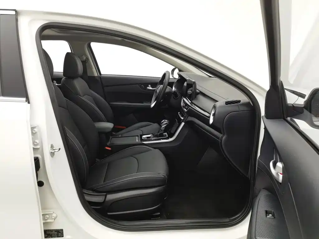 Photo 23 - Kia K3
