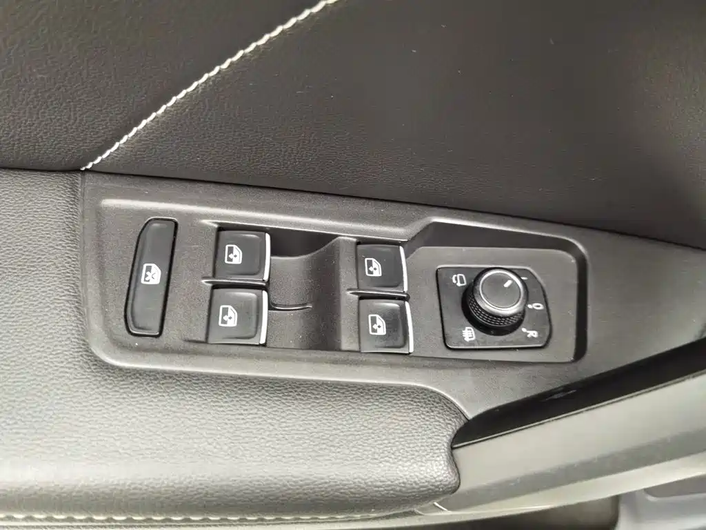 Фото 9 - Volkswagen Tayron
